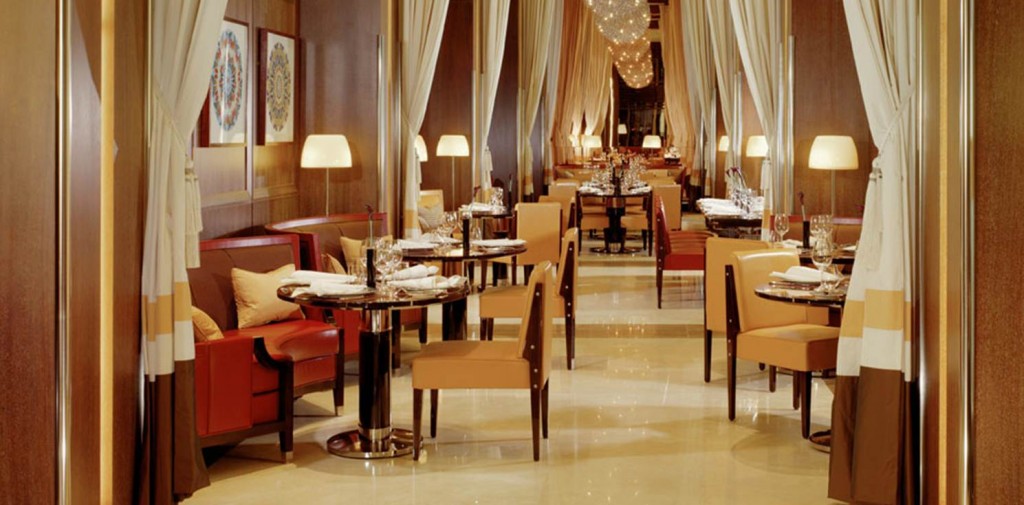 Cut-at-45-Park-Lane BAR