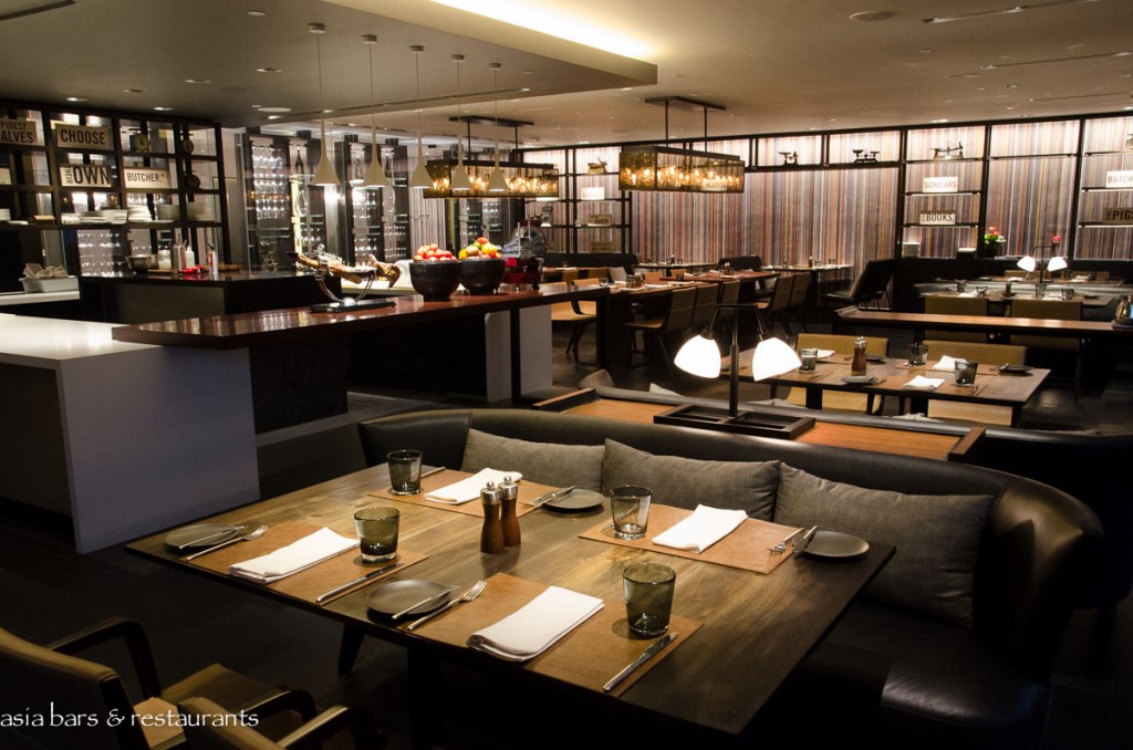 Flint-JW-Marriott Grill and Bar