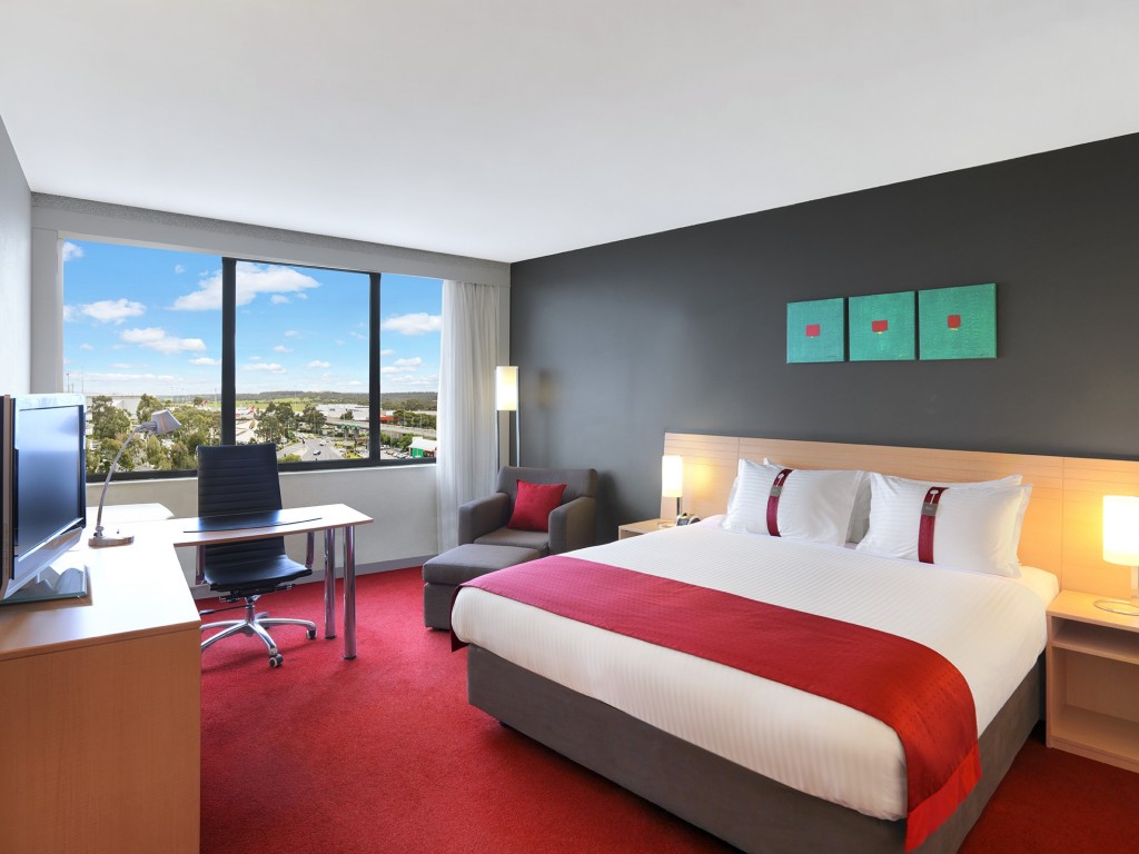 Holiday Inn Airport  Top 5 hotels near airport in Melbourne Holiday Inn Airport