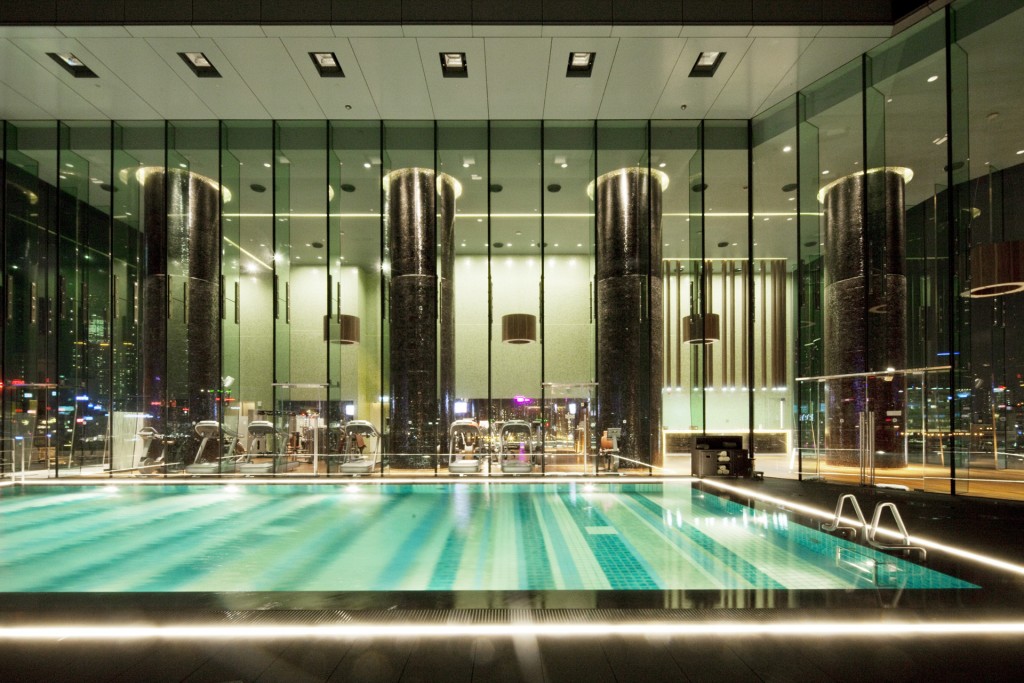Hotel-Icon-pool