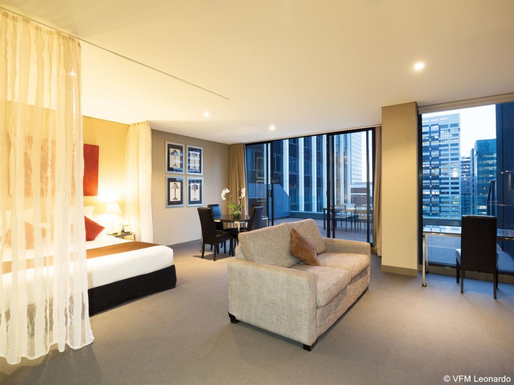 Oaks on Collins 1  5 Best hotels in Melbourne's CBD Oaks on Collins 1