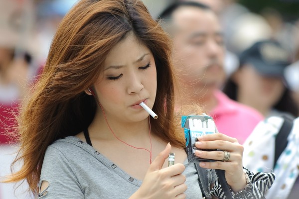 Top 30 customs in Japan, smoking