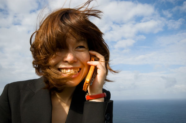 Top 30 customs in Japan, talking on the phone