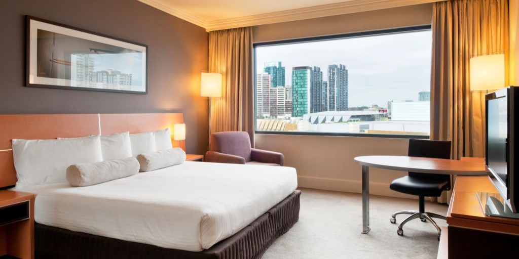 crowne-plaza-melbourne  5 Best hotels in Melbourne's CBD crowne plaza melbourne