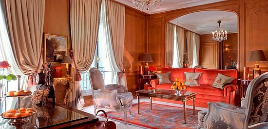 hotel-plaza-athenee-paris-suite